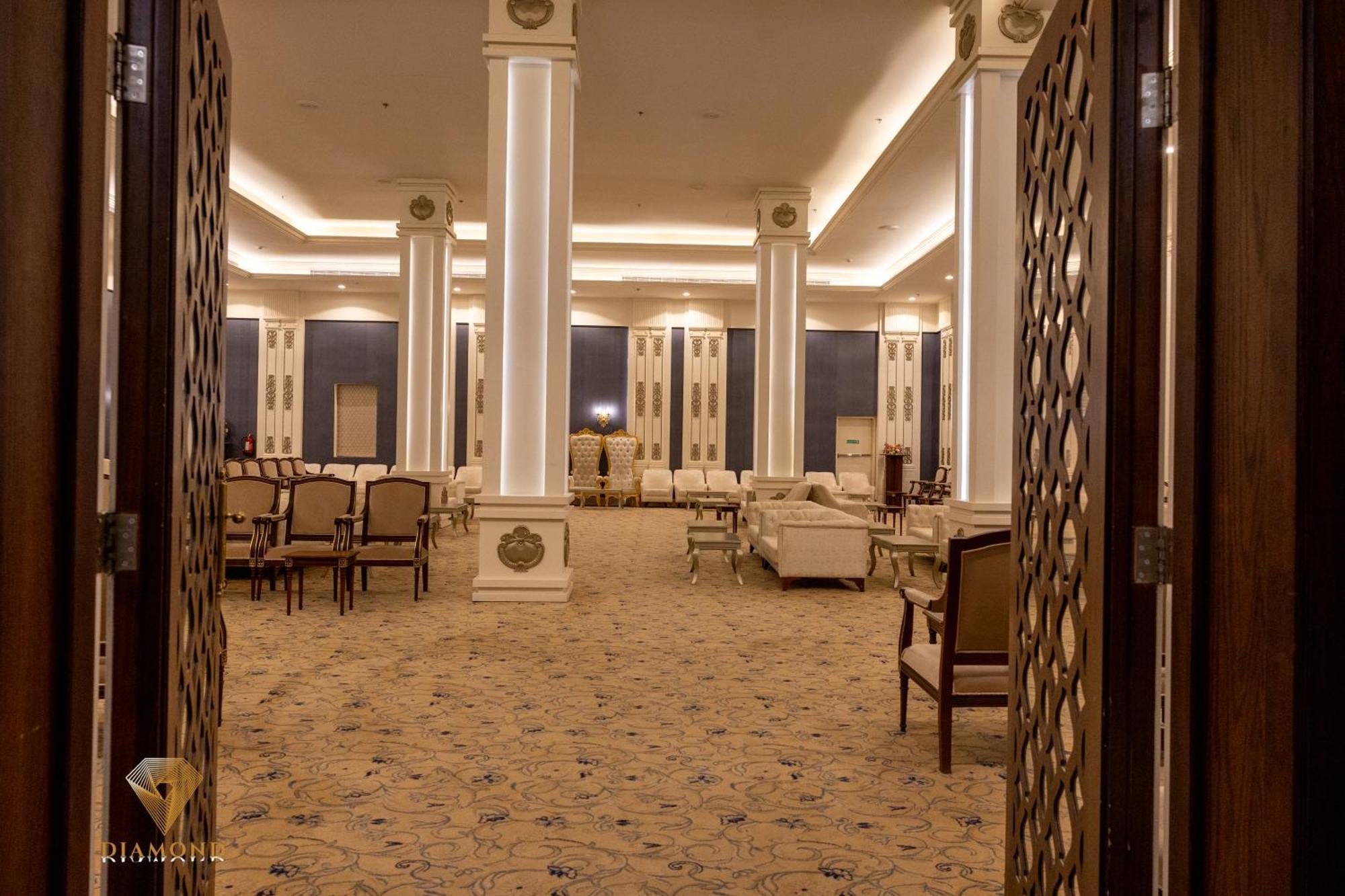 Diamond Hotel Riyadh Bagian luar foto