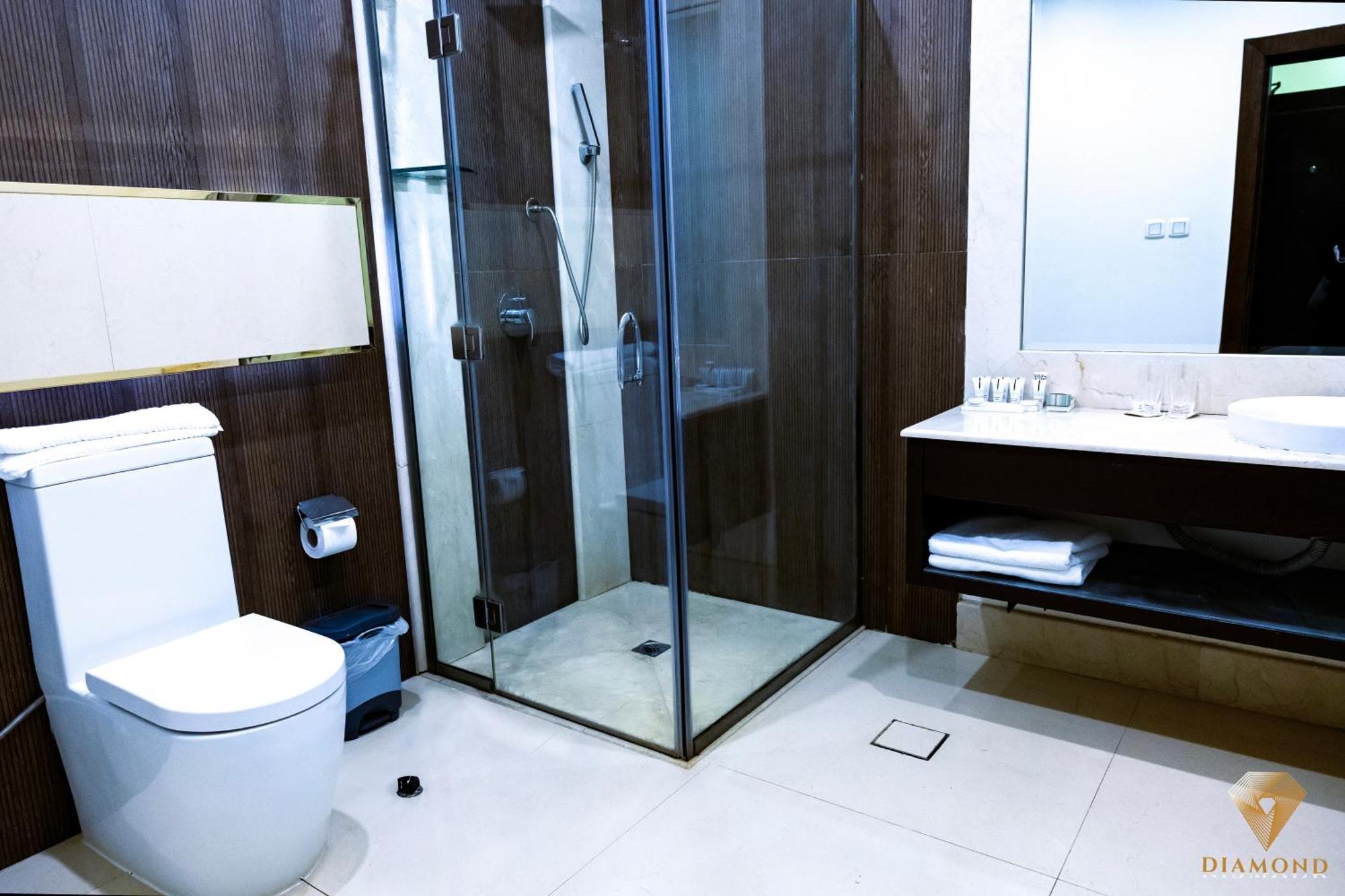 Diamond Hotel Riyadh Bagian luar foto